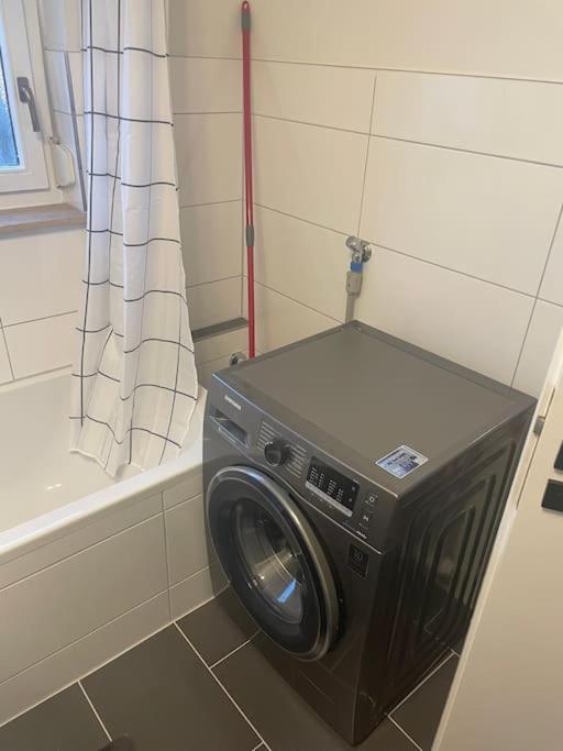 Ferienwohnung Outletcity Metzingen Метцинген Екстер'єр фото