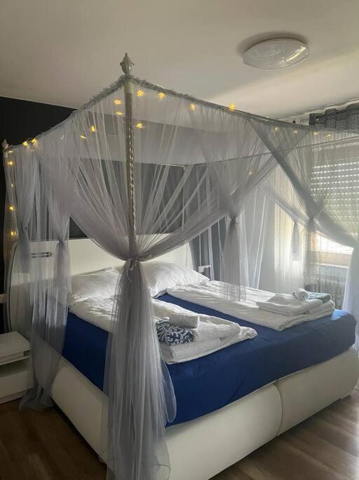 Ferienwohnung Outletcity Metzingen Метцинген Екстер'єр фото